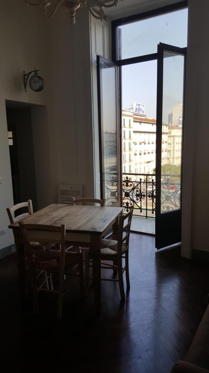 Metro Garibaldi - Loft Con Wifi E 4 Posti Letto Presso La Stazione Di Napoli