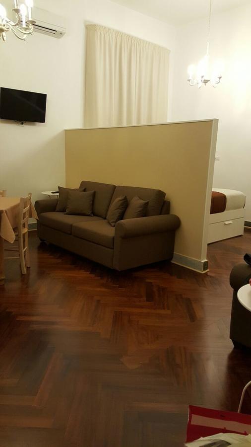 Metro Garibaldi - Loft Con Wifi E 4 Posti Letto Presso La Stazione Di Appartamento